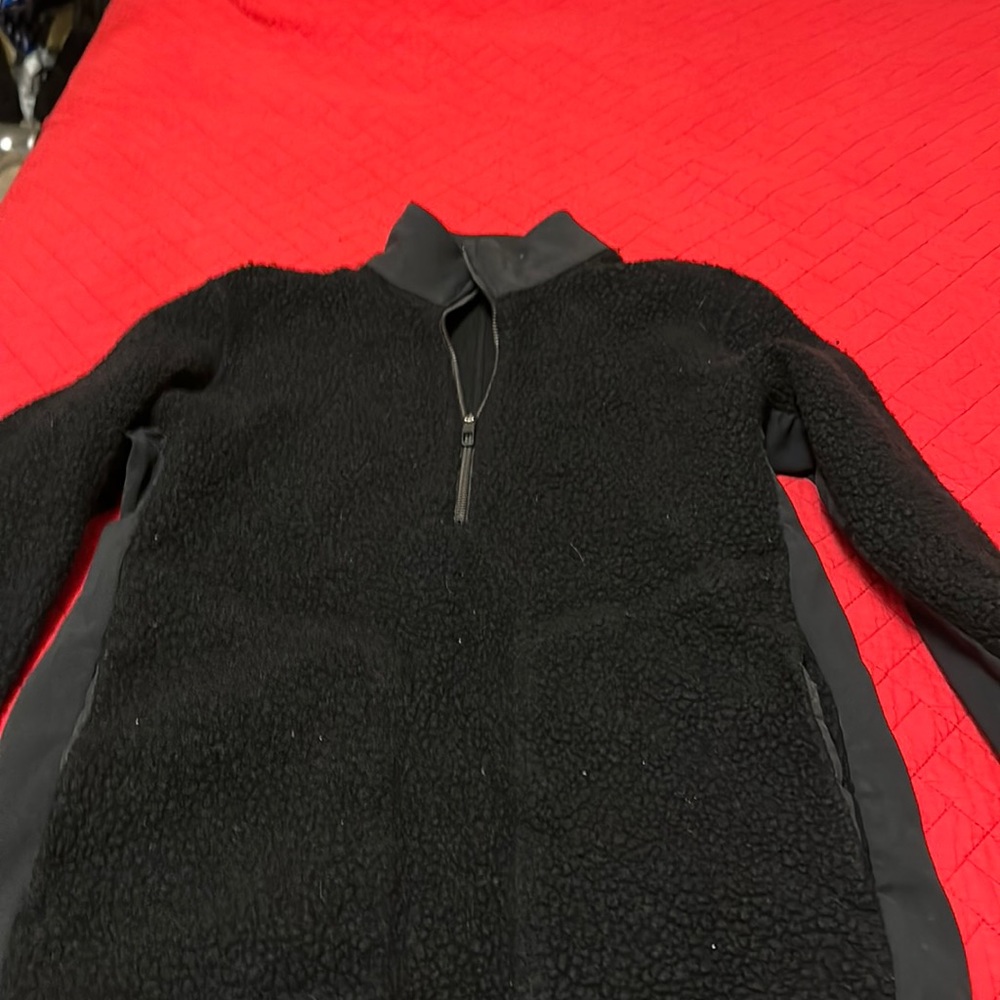 Lululemon Black Sherpa Sweater Small
